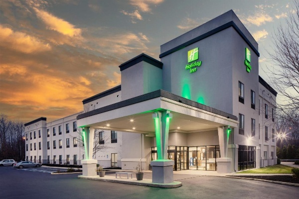 Holiday Inn Cheshire - Southington image 1
